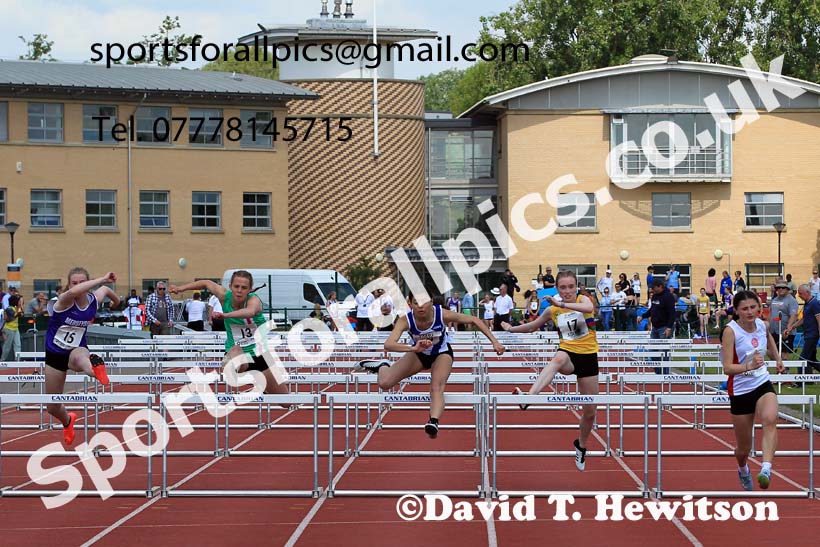 Womens Under-17s and Girls Under-15s Hurdles, 2022 Northern Inter Counties U17s and U15s Track and Field, York, Thursday, June 2nd. Photo: David T. Hewitson/Sports for All Pics